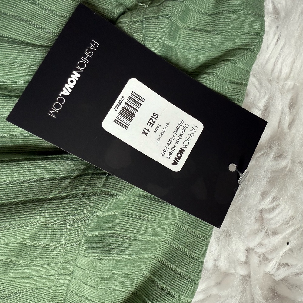 Fashion Nova Green Ribbed Top